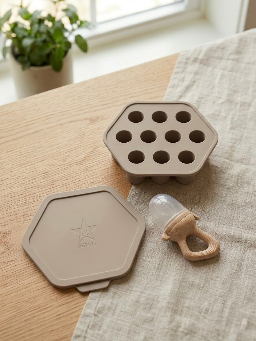 Baby Fruit Feeder/Milk Pacifier Set